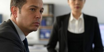 Navigating Relationship Dynamics: A Guide to Maintaining Dignity and Purpose