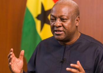 Ghana’s President Mahama Issues Stark Warning to Nigeria: “We Pray Daily So 250 Million Nigerians Don’t Come Running to Our Small Country”